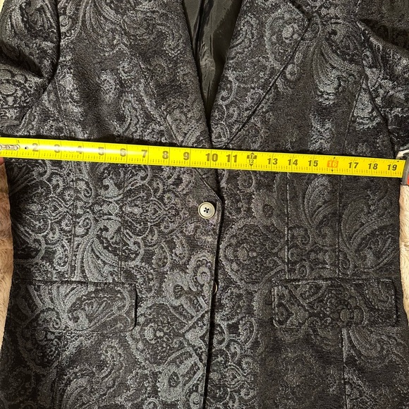 Rafaella Women’s Blazer, Black With Dark Green Details, very unique size 12 - Picture 5 of 6